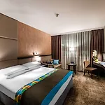 Radisson Blu Hotel 4*