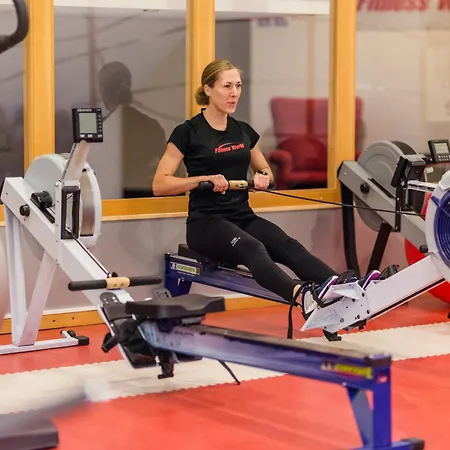 מלון Radisson Blu 4*