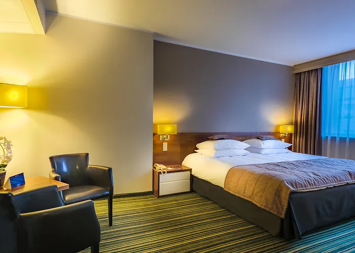 מלון Radisson Blu 4*