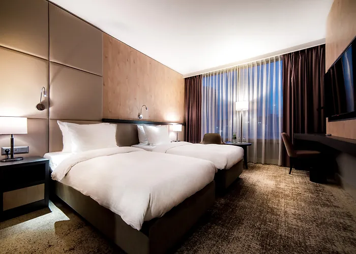 מלון Radisson Blu 4*