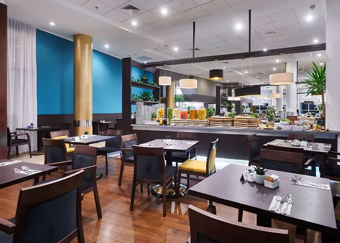 מלון Radisson Blu 4*